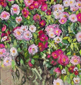Wildrosenstrauch – Ausdrucksstarkes Blumenbild mit rosa Rosen auf Leinwand