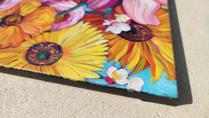 Blumenmädchen - Kühnes Blumenporträt mit lebendigen Farben