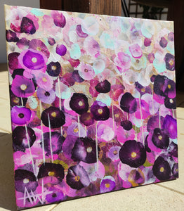 粉色花瓣的喜悦——抽象花卉油画，绚丽的粉色与紫罗兰色花朵