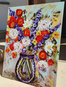 Mohnblumen in einer tiefblauen Vase – originales, farbenfrohes Blumen-Ölgemälde