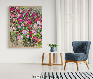 Wildrosenstrauch – Ausdrucksstarkes Blumenbild mit rosa Rosen auf Leinwand